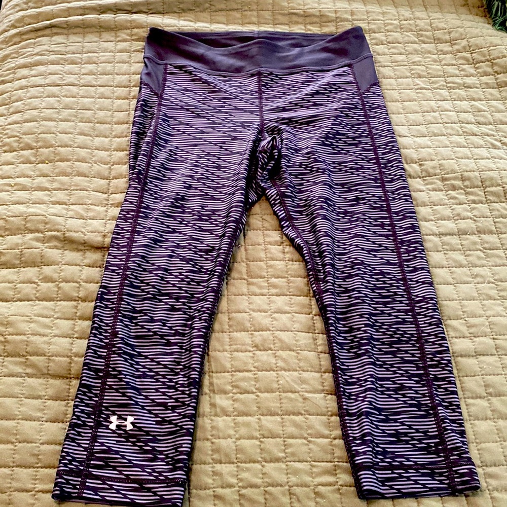 Dark grey Under Armour leggings